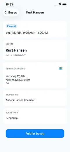 CleanTracker mobilappens besøgsdetaljer og tjekliste på en smartphone.
