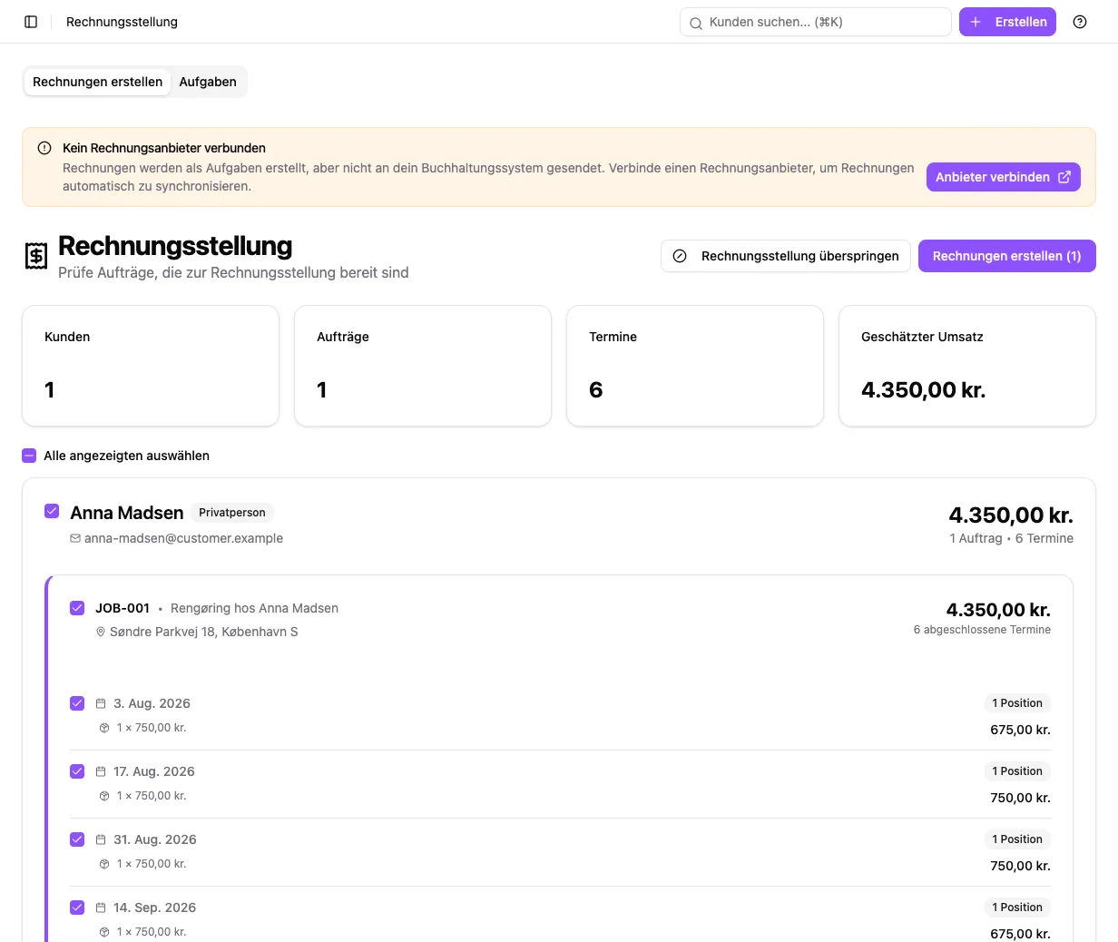 Deutsche CleanTracker-Abrechnungsübersicht mit Kunden, Aufträgen, Einsätzen und Beträgen zur Prüfung.