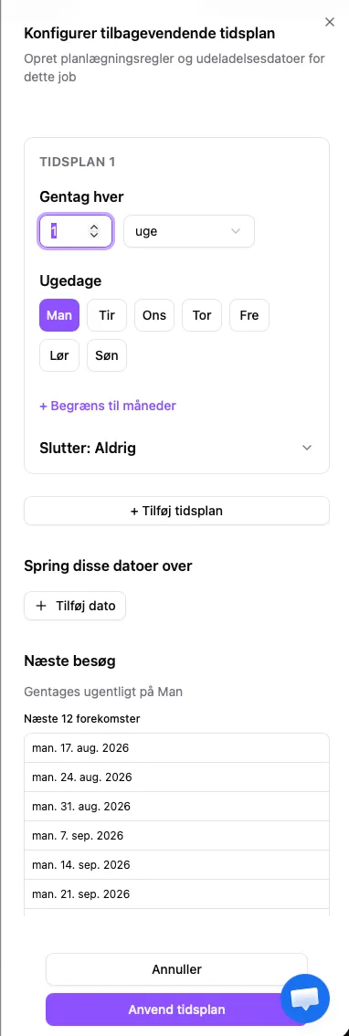 Dialogen Konfigurer tilbagevendende tidsplan med gentagelsesinterval, enhed, valg af ugedage, sektion til udeladte datoer og forhåndsvisning af næste besøg.
